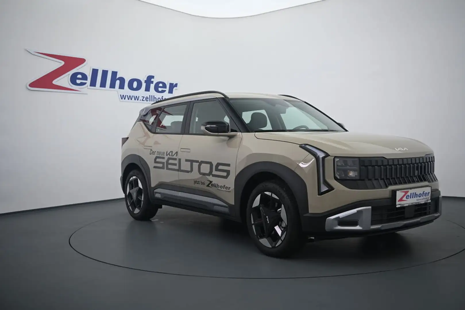 Kia Seltos 1,6 TGDI 180 2WD Silber P2 Multimediapaket Beige - 2
