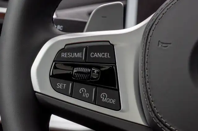 BMW X7 view 15