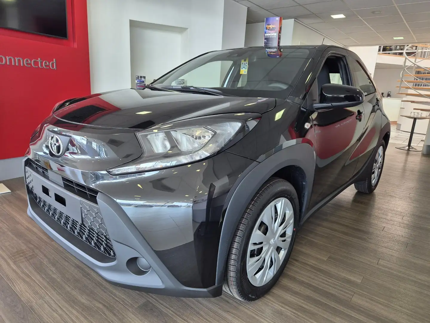 Toyota Aygo X 1.0 VVT-i Air Envy CVT Negro - 1