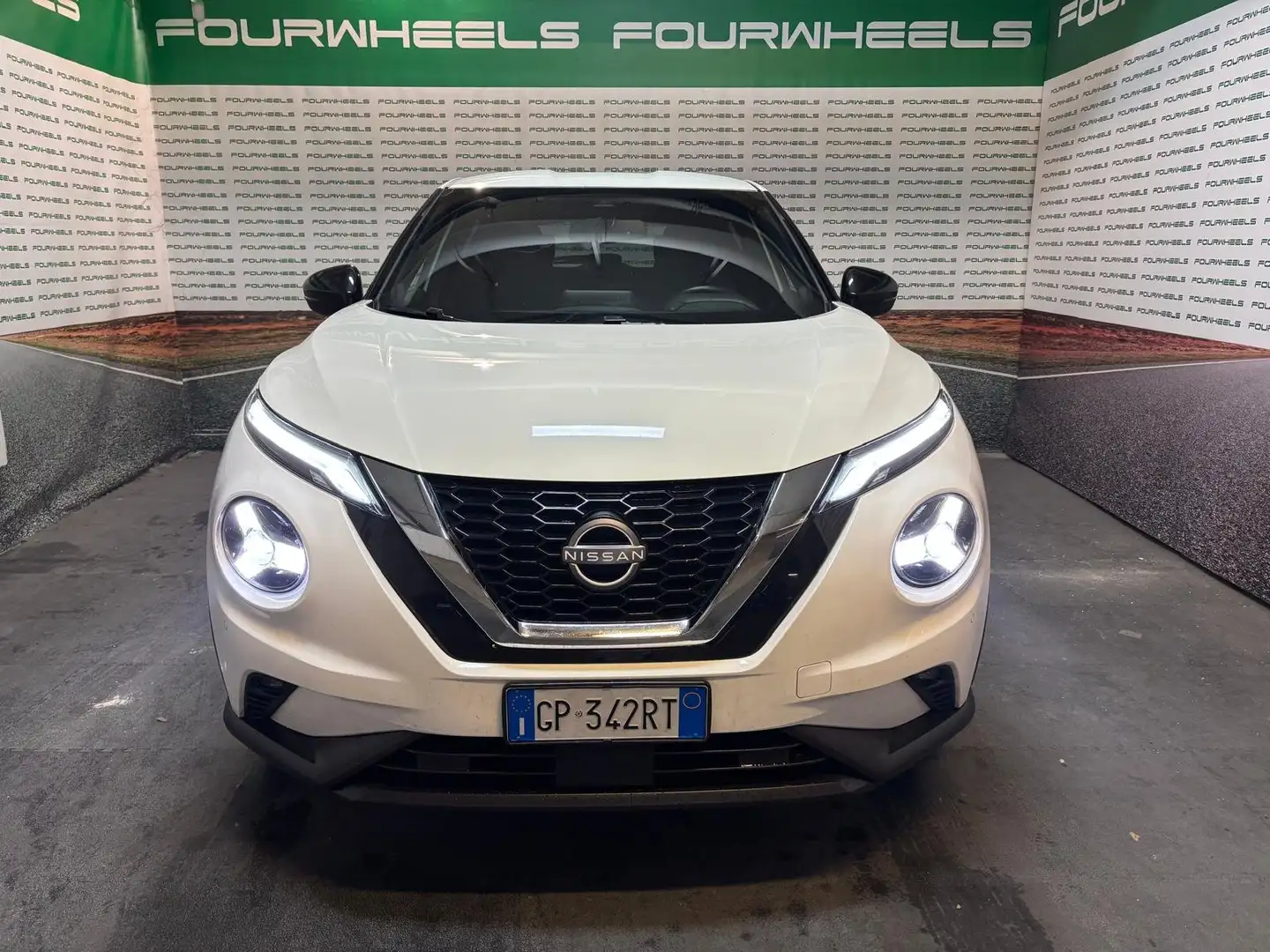 Nissan Juke Juke II 2023 1.0 dig-t Tekna 114cv Bianco - 1