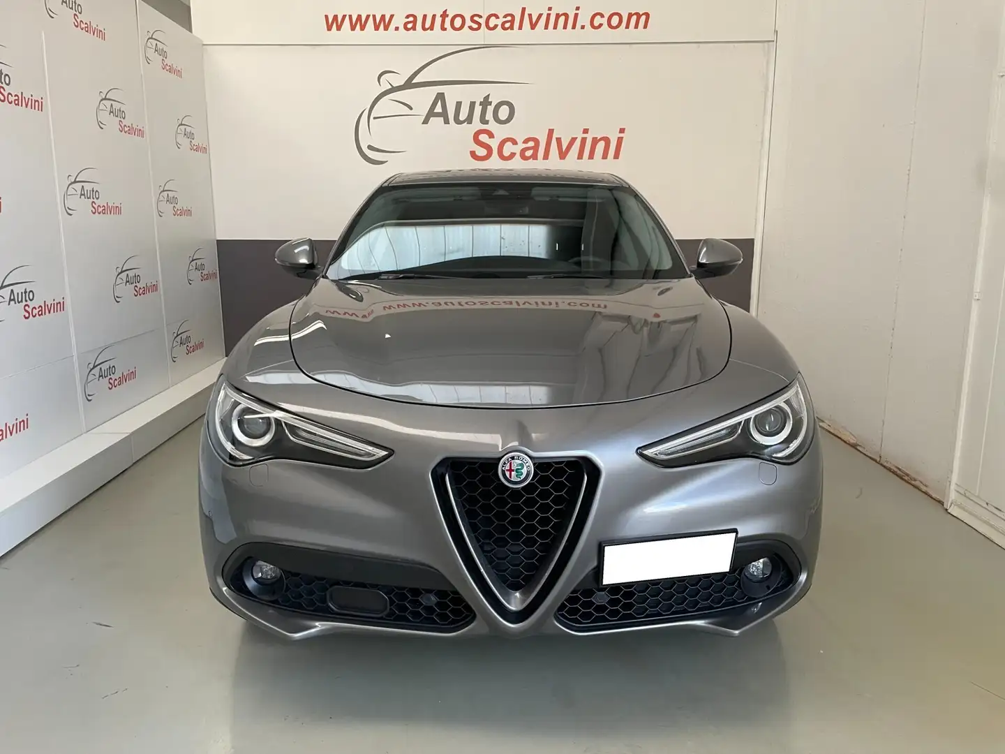 Alfa Romeo Stelvio 2.2 Turbodiesel 210 CV AT8 Q4 Business Grigio - 2