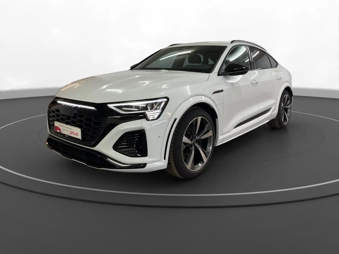 Audi SQ8 Sportback e-tron qu. AHK Pano Matrix LM 21" Navi P Weiß - 1