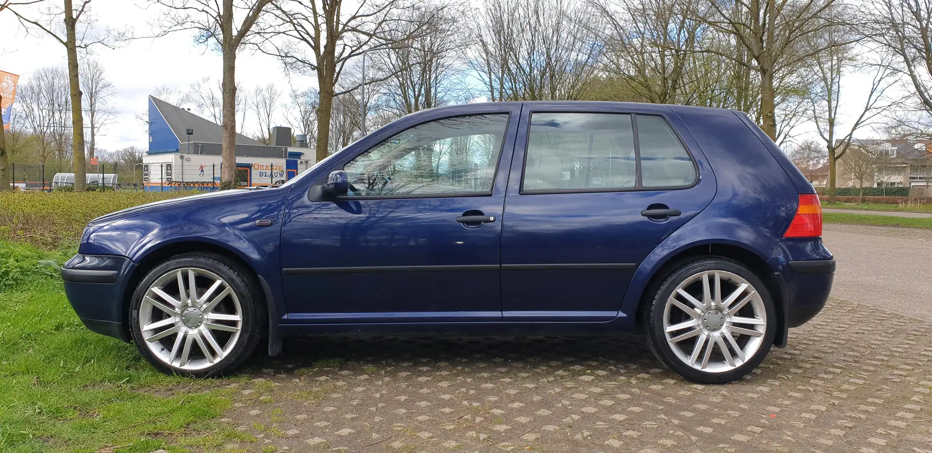 Volkswagen Golf 1.8-5V Highline Blauw - 2