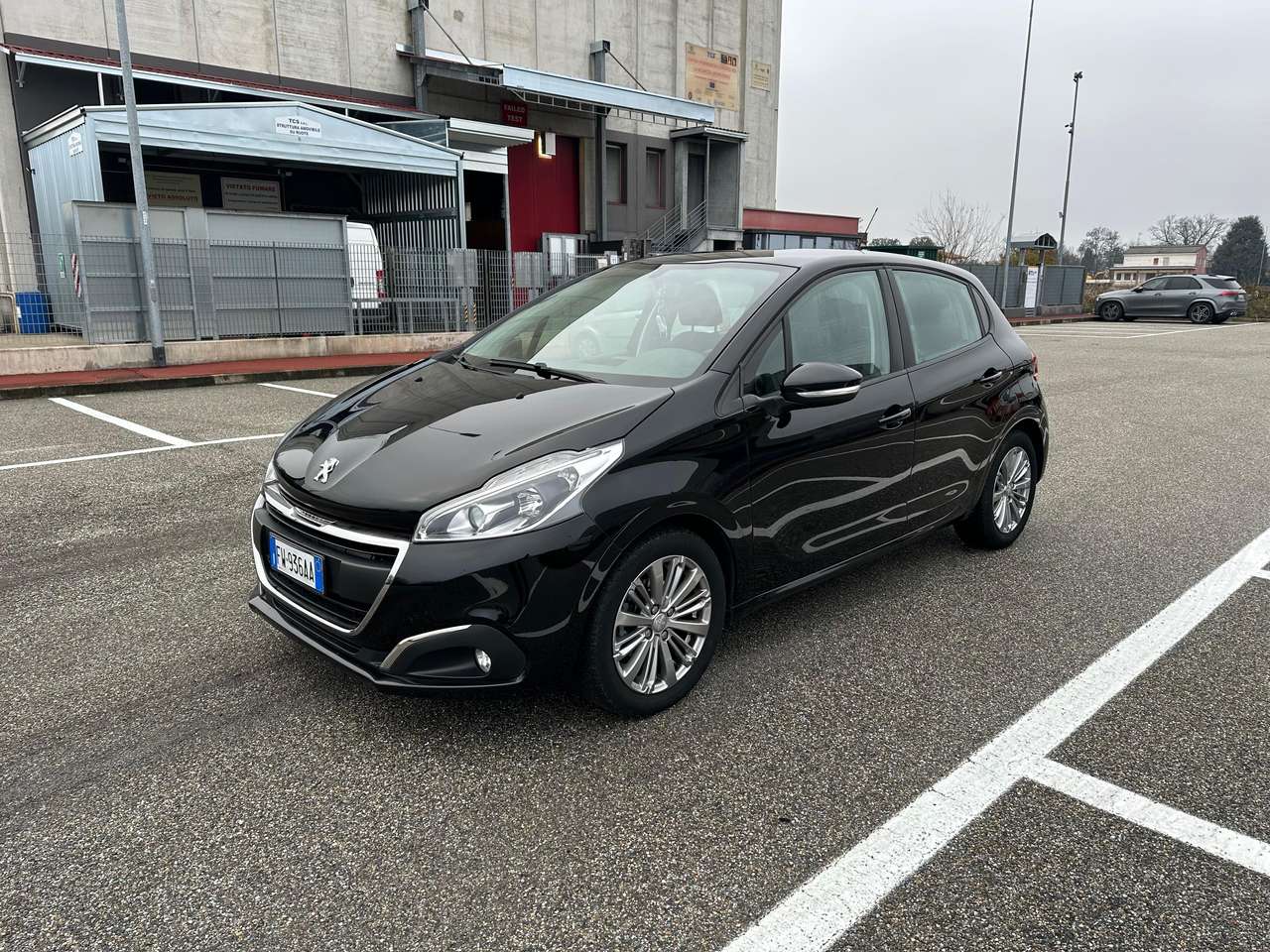 Peugeot 208 208  5p 1.2 puretech Allure s&S