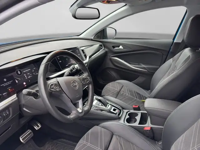 Opel Grandland X view 8