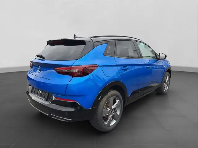 Opel Grandland X view 5