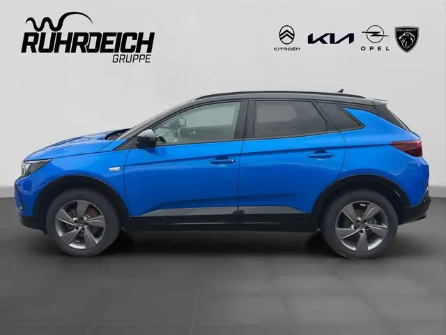 Opel Grandland X view 2
