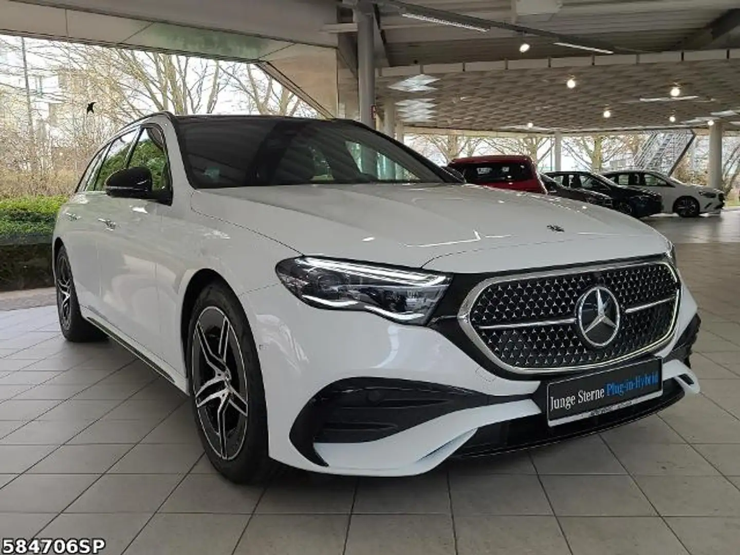 Mercedes-Benz E 300 T AMG  Panorama 360° Night Digitallight Weiß - 2