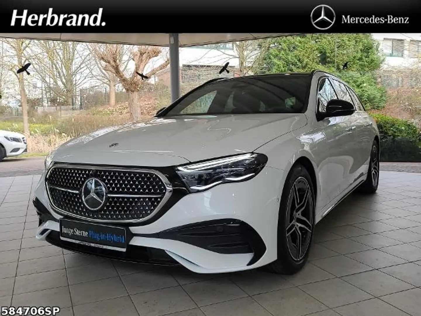 Mercedes-Benz E 300 T AMG  Panorama 360° Night Digitallight Weiß - 1