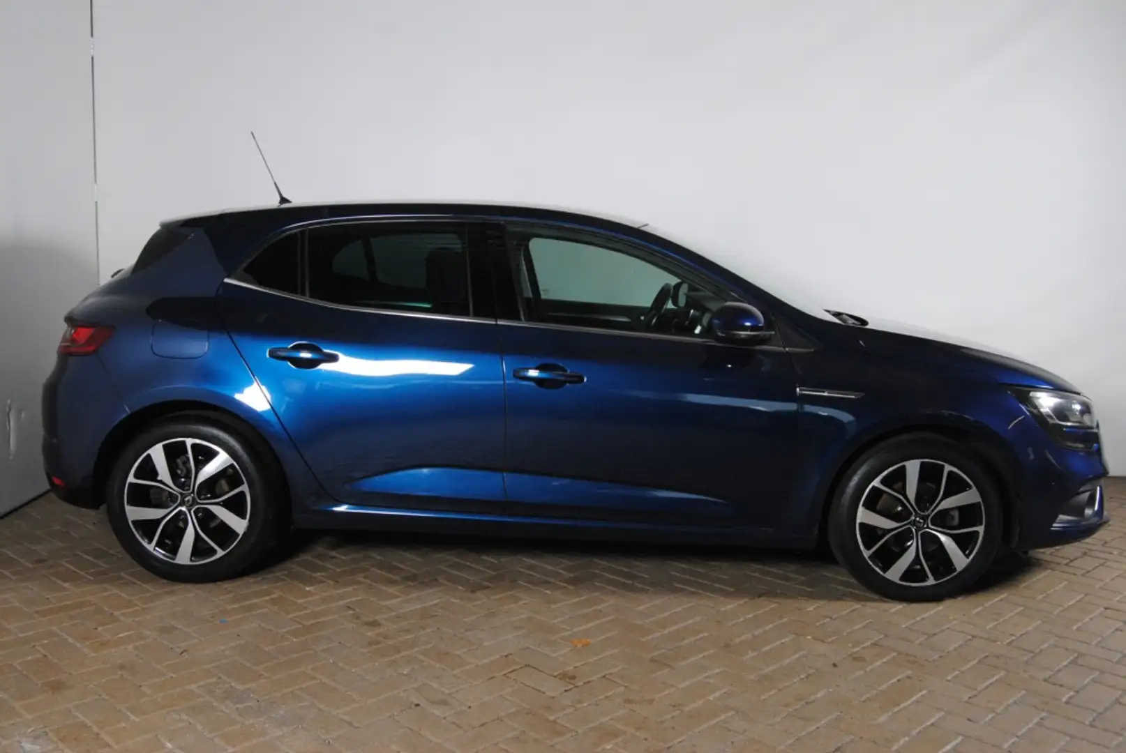 Renault Megane 1.3 TCe Bose Bleu - 2