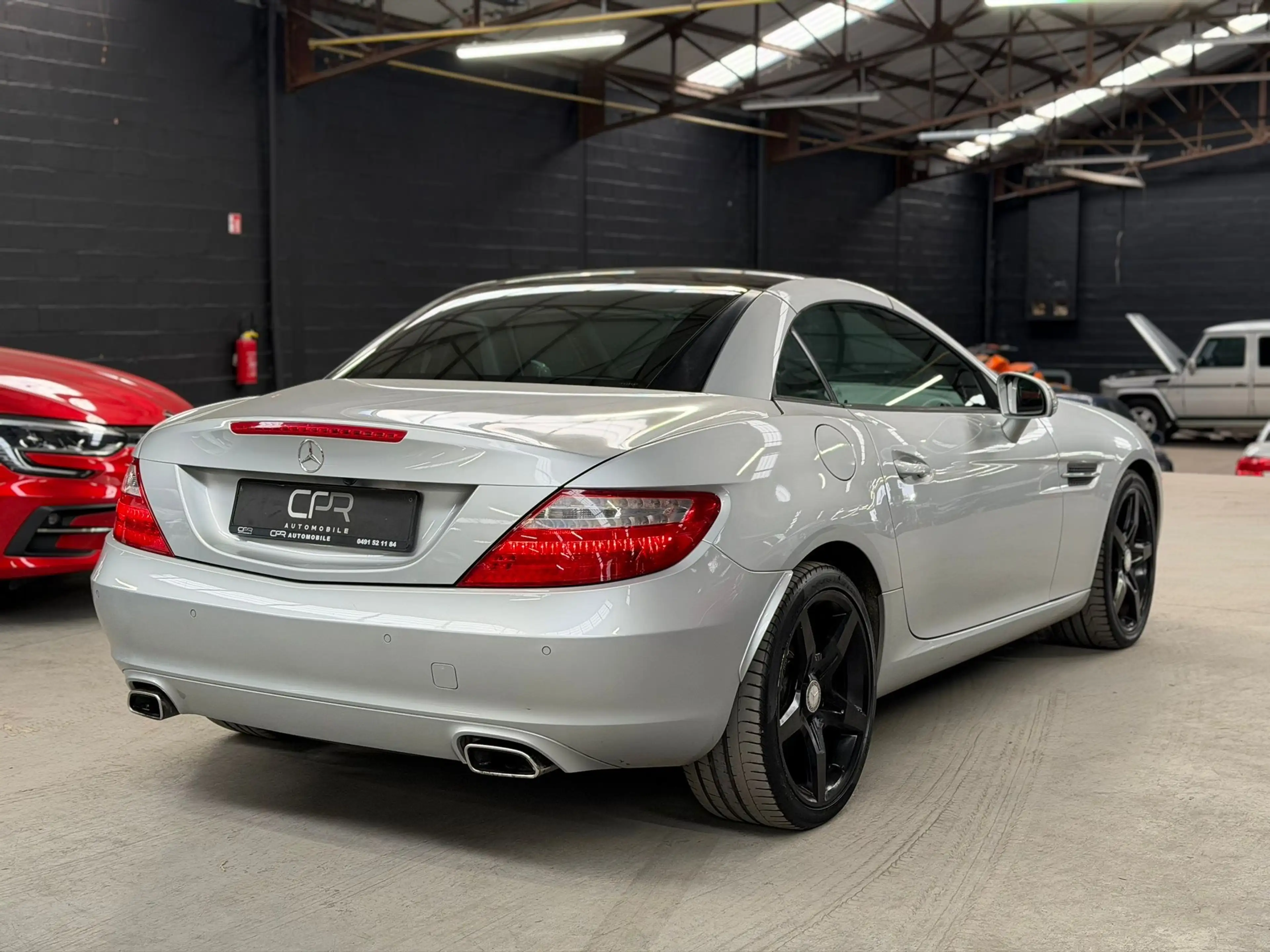 Mercedes-Benz SLK 200 i * TOIT PANO * GPS * CAMERA * SIEGE CH * RADAR — photo 4