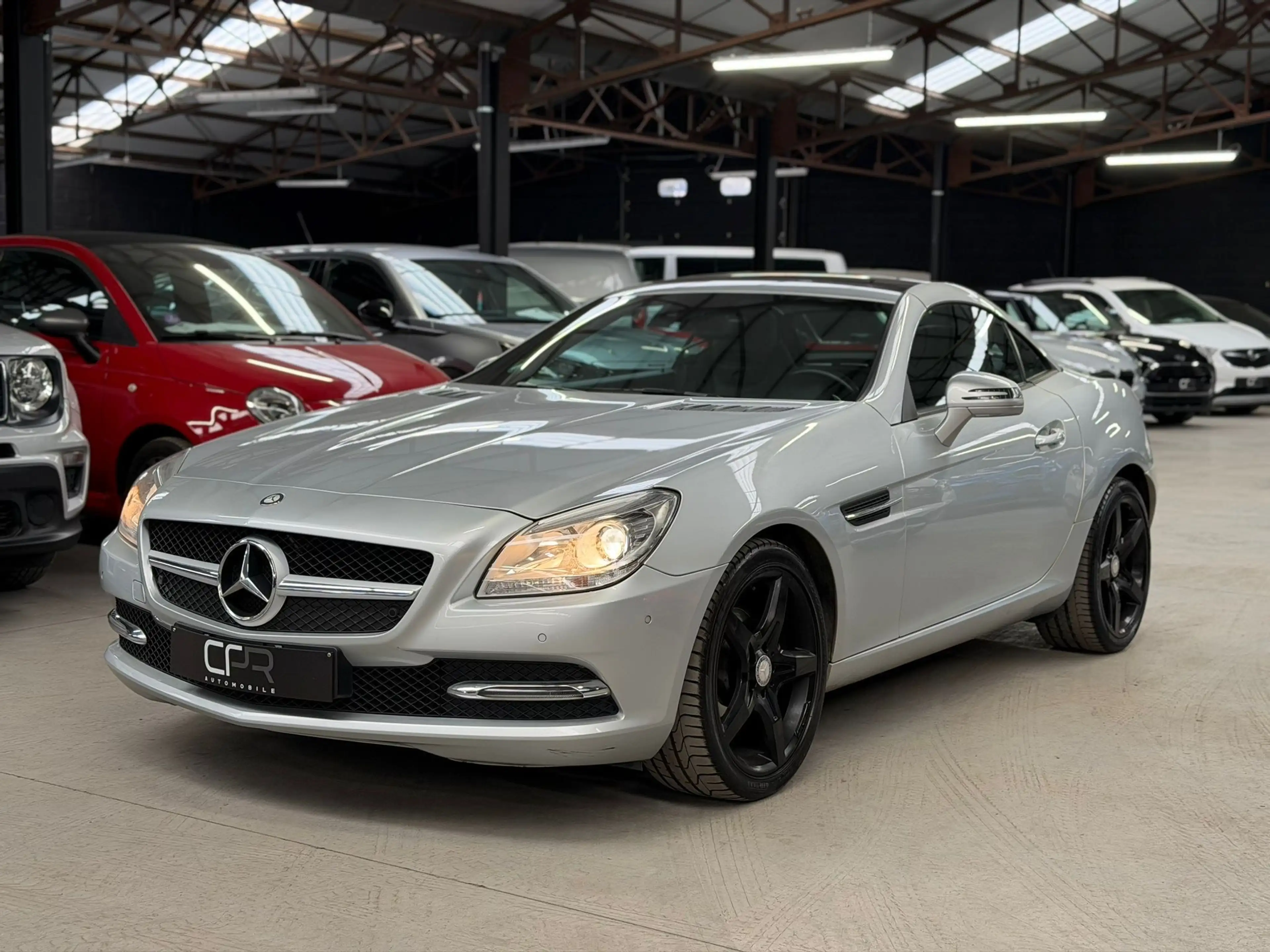 Mercedes-Benz SLK 200 i * TOIT PANO * GPS * CAMERA * SIEGE CH * RADAR
