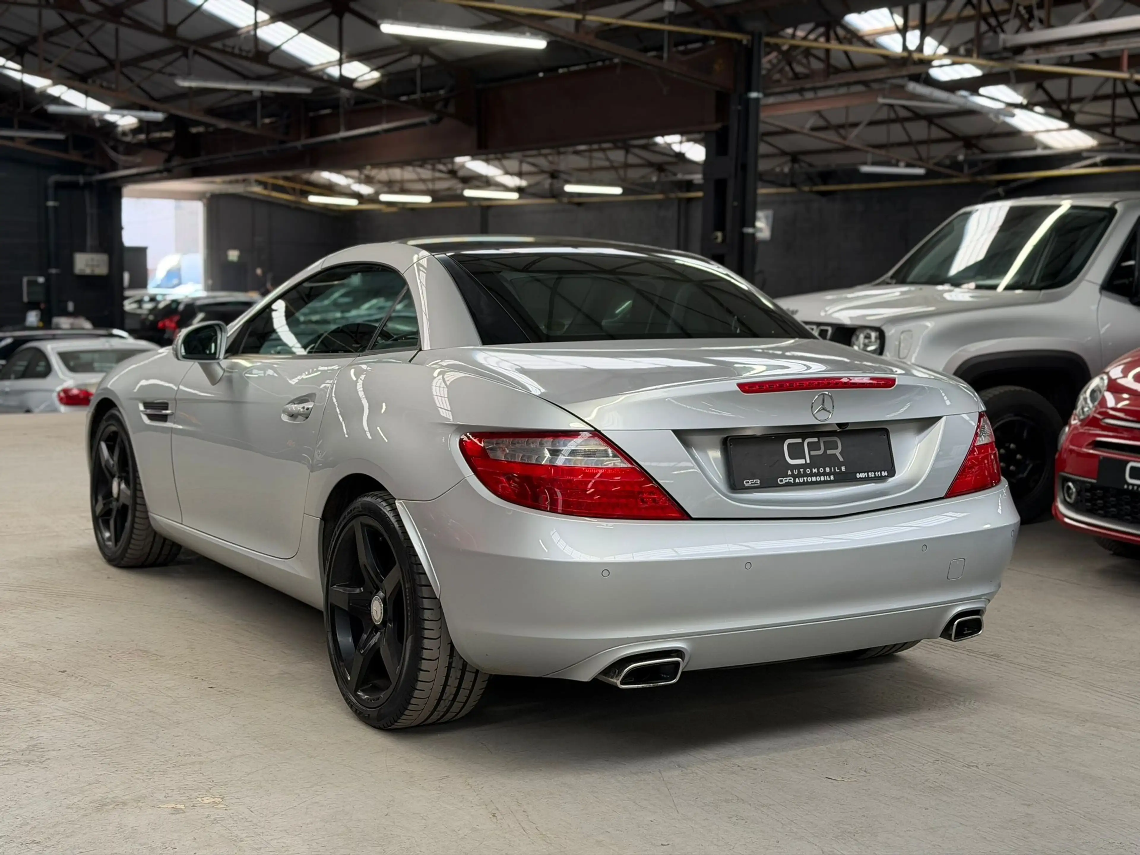 Mercedes-Benz SLK 200 i * TOIT PANO * GPS * CAMERA * SIEGE CH * RADAR — photo 6