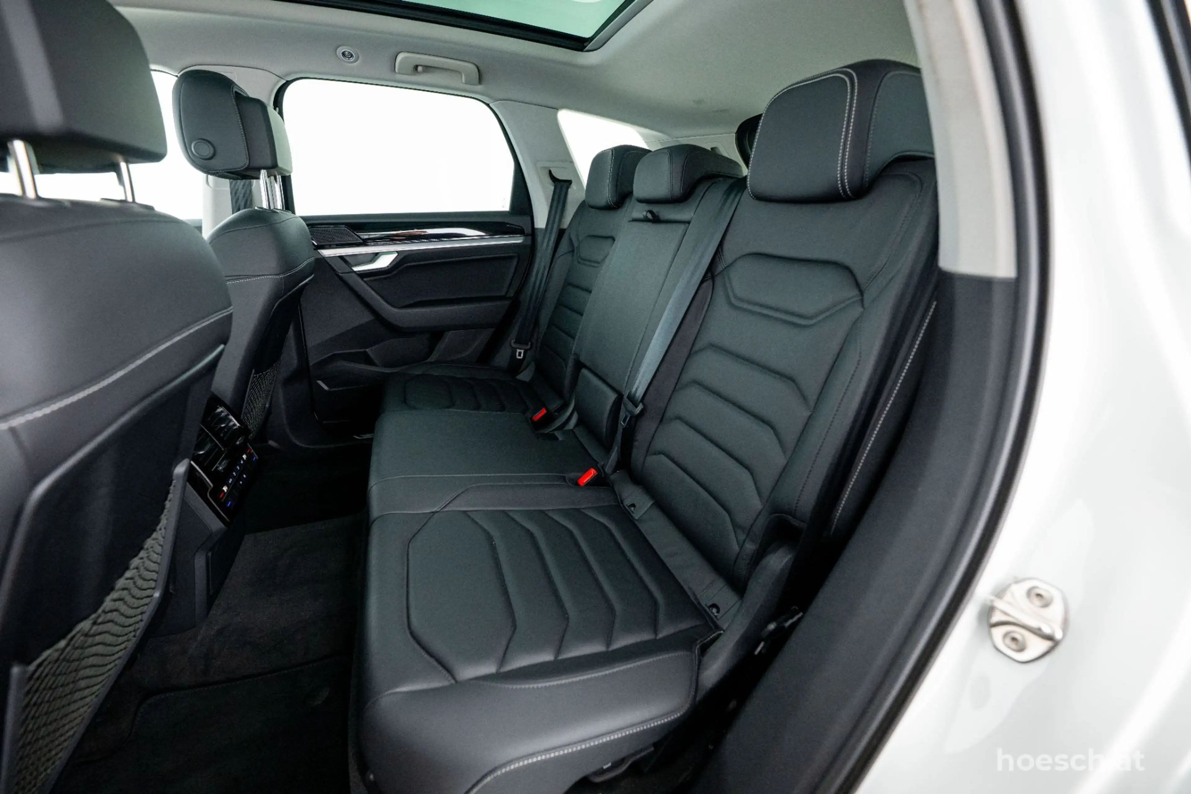 Volkswagen Touareg Elegance eHybrid 4M PANO MATRIX ASSISTENZ ++ — photo 7