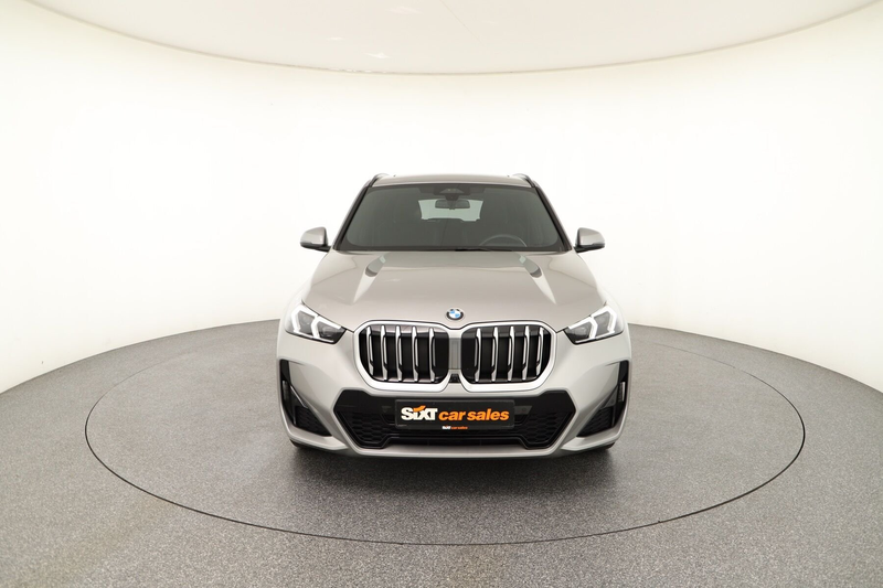 BMW X1 sDrive 18d M-Sport ACC AHK Pano LED Massage — photo 2