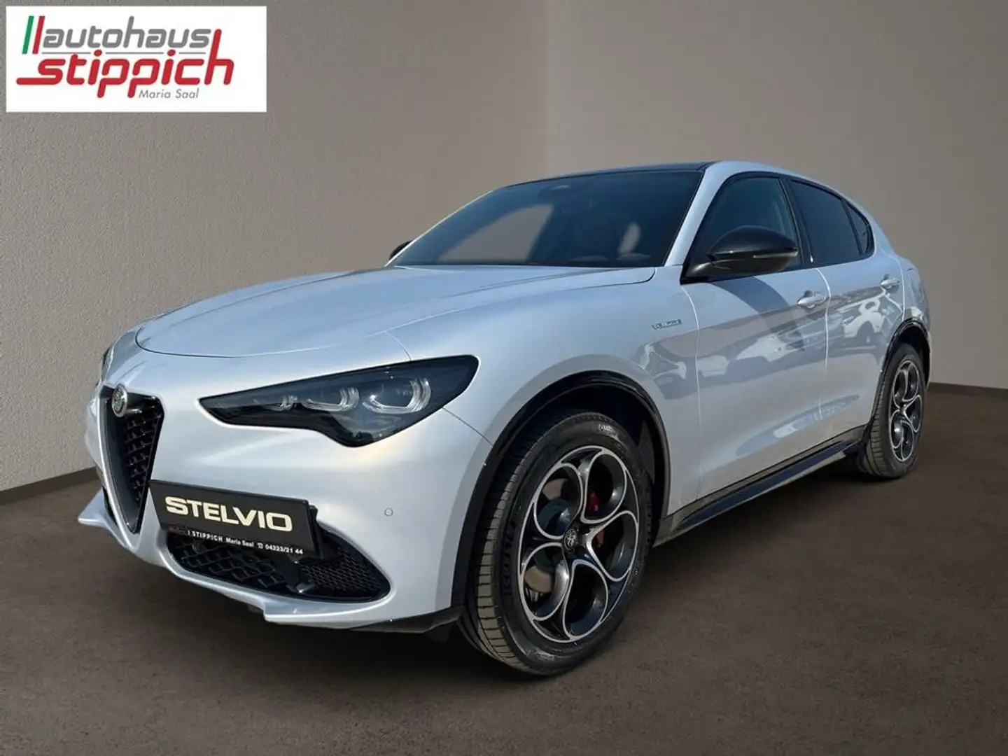 Alfa Romeo Stelvio 2.2 210PS AT8 Q4 Veloce Grau - 2