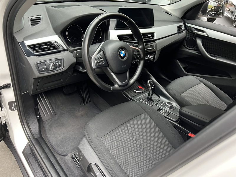 BMW X1 sDrive 18i Aut. Advantage Kamera Head-Up Navi — photo 2