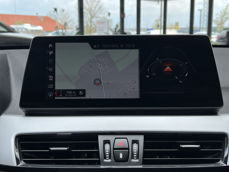 BMW X1 sDrive 18i Aut. Advantage Kamera Head-Up Navi — photo 4