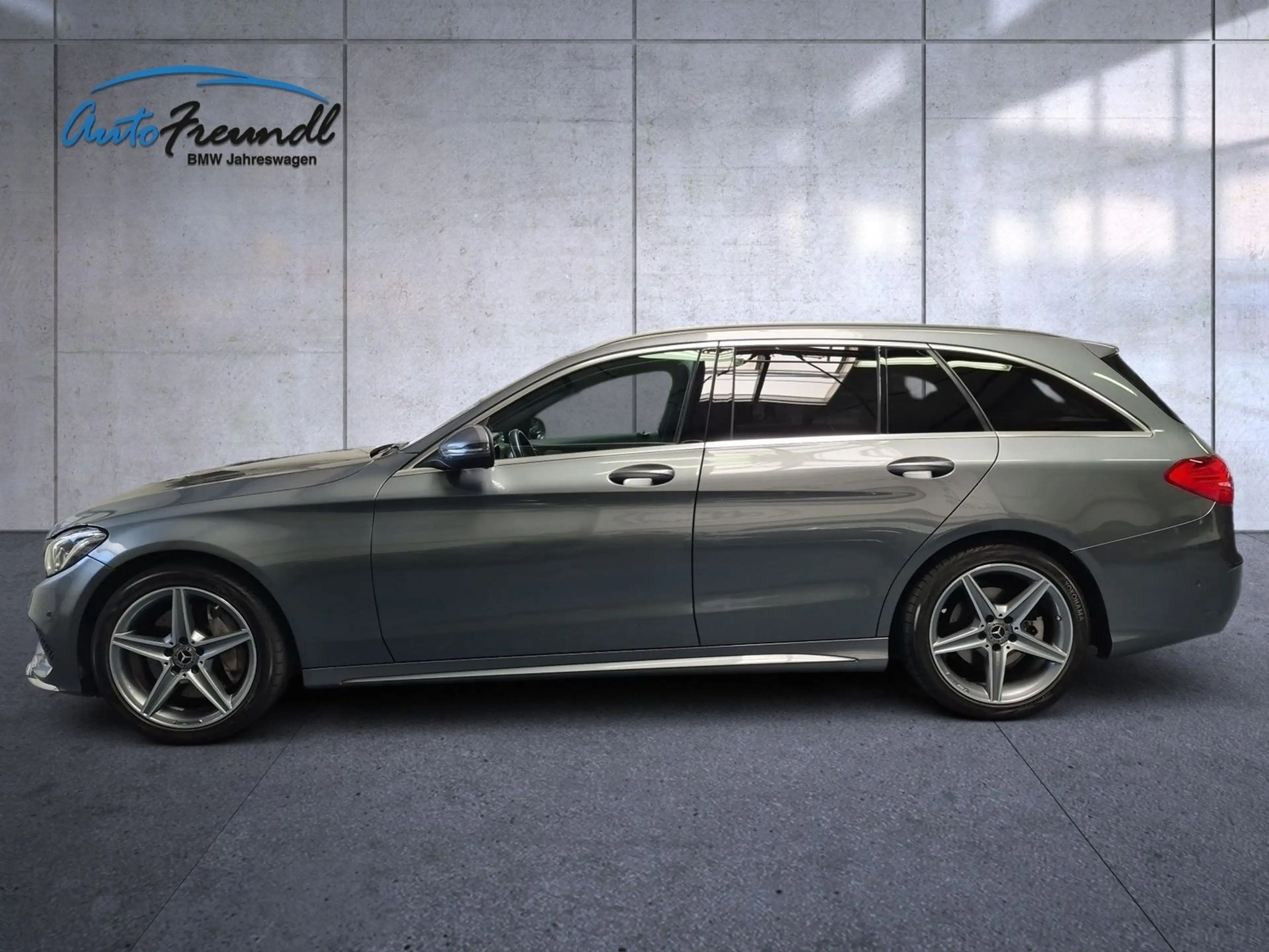 Mercedes-Benz C 400 AMG 4Matic *Pano*AHK*LED*Airmatic* — photo 10