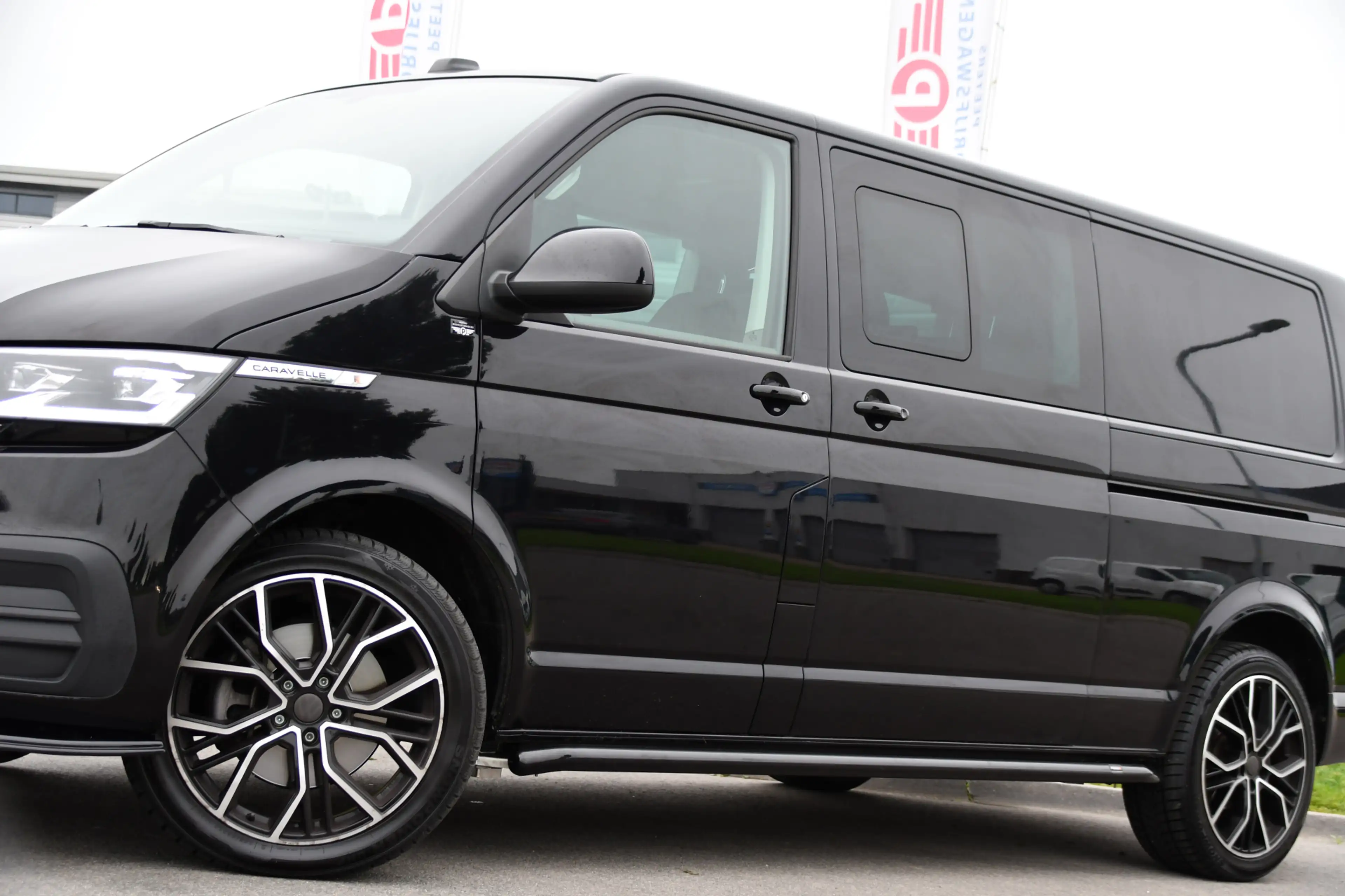 Volkswagen T6.1 Transporter 2.0 TDI L2H1 32 DC Caravelle Virtual, Adaptieve Cr — photo 34