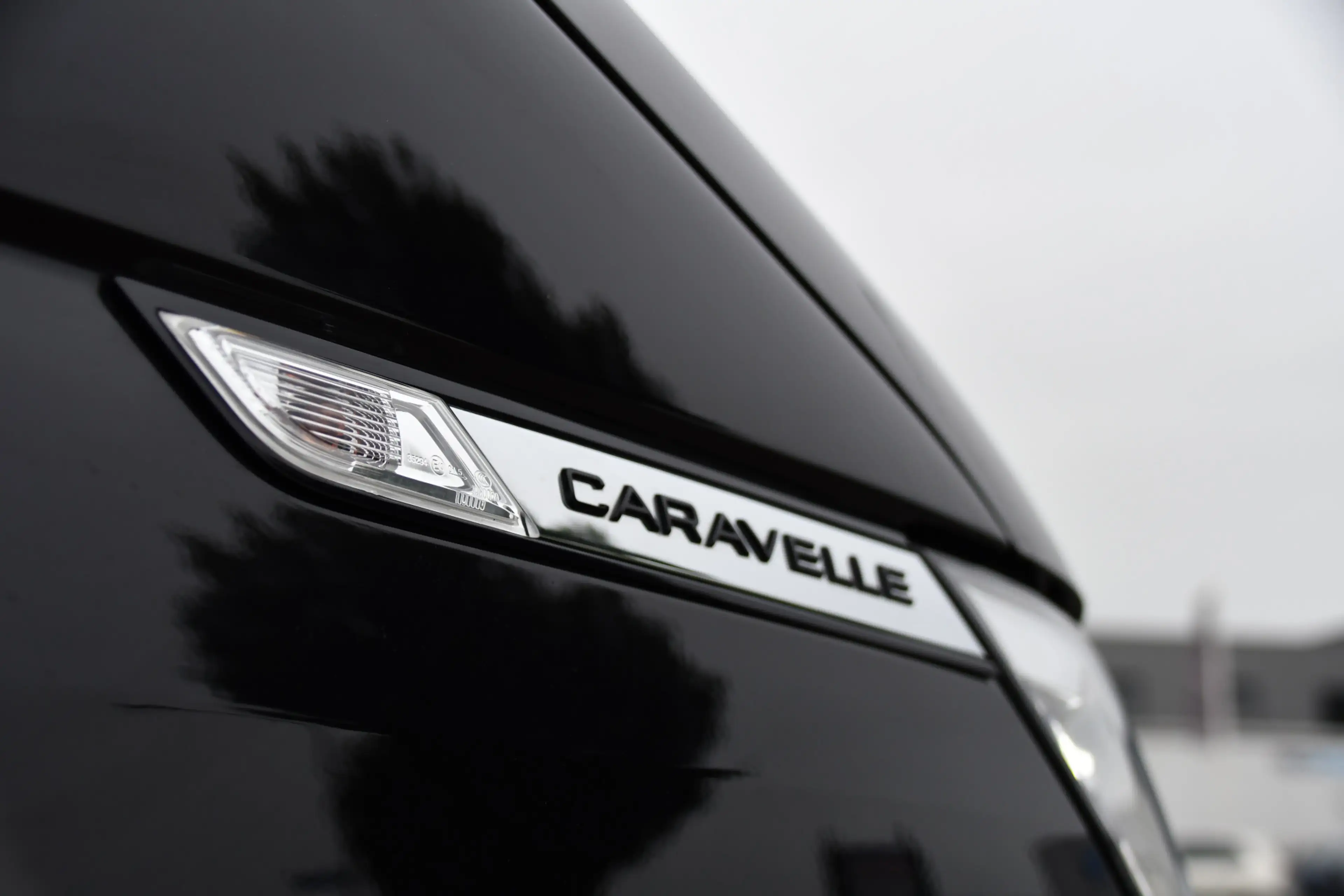 Volkswagen T6.1 Transporter 2.0 TDI L2H1 32 DC Caravelle Virtual, Adaptieve Cr — photo 29