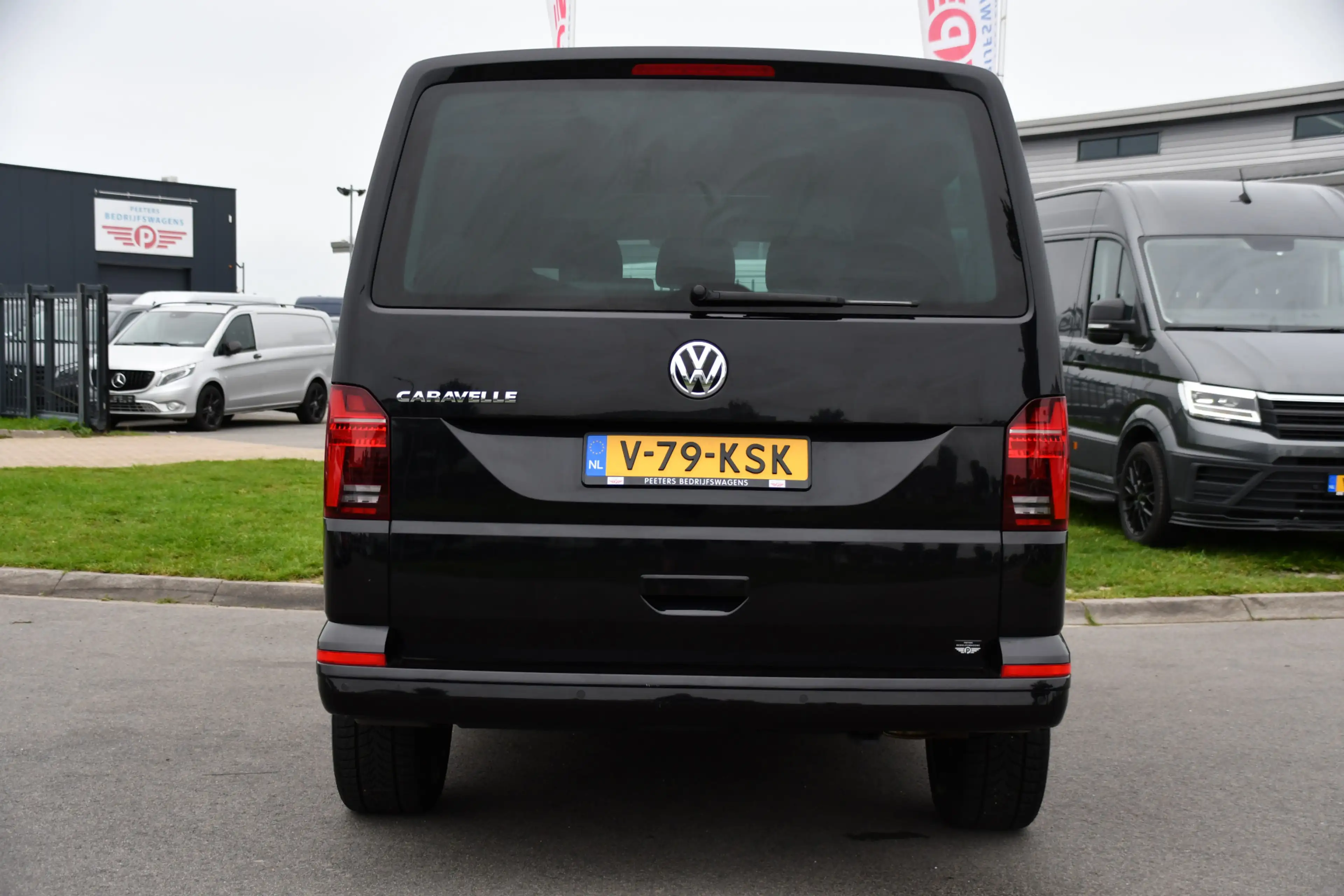 Volkswagen T6.1 Transporter 2.0 TDI L2H1 32 DC Caravelle Virtual, Adaptieve Cr — photo 35