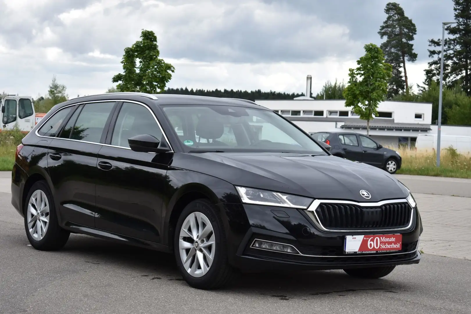 Skoda Octavia 2.0TDI*First Edition*DSG*LED*Virtual Schwarz - 2