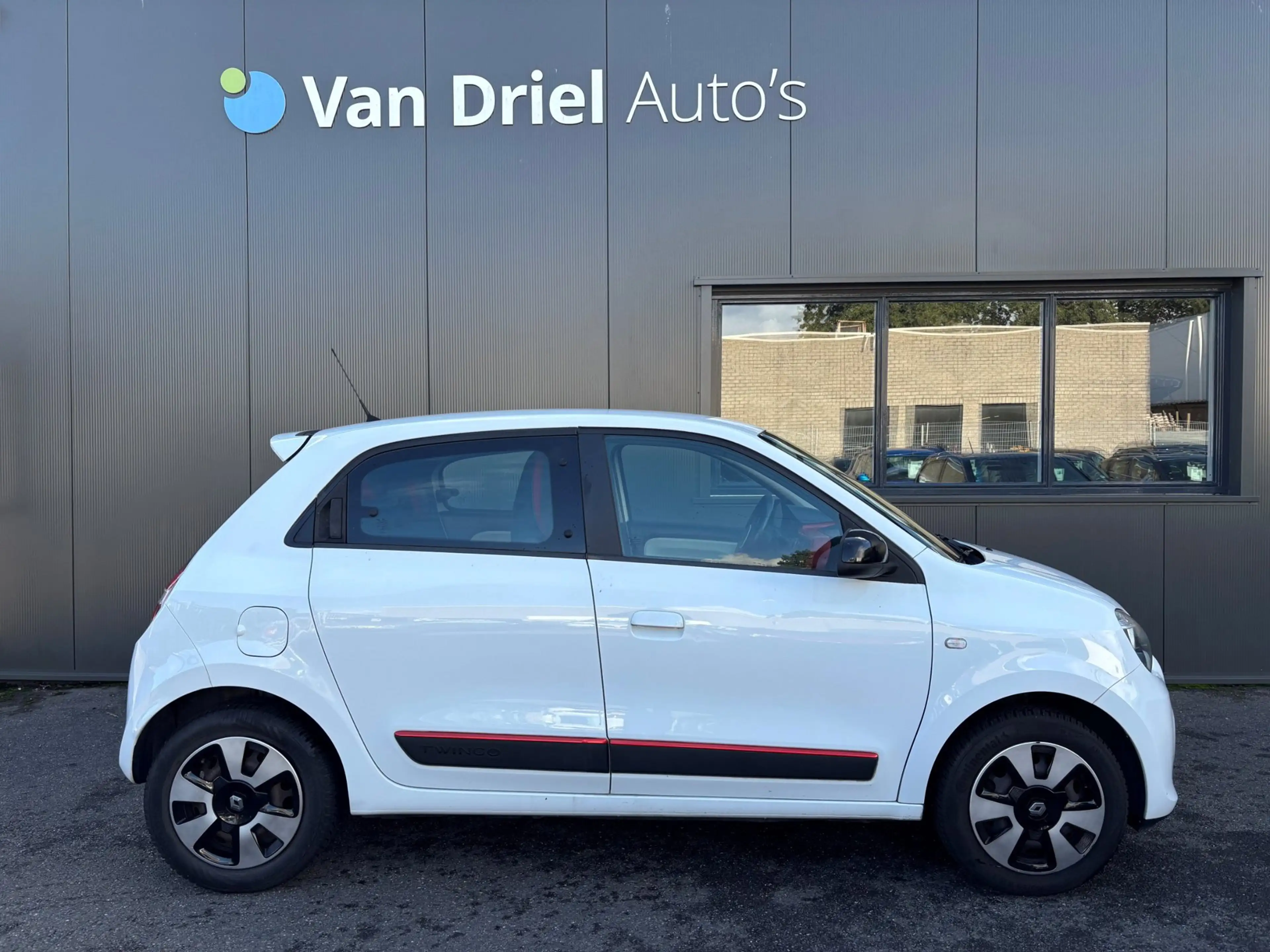 Renault Twingo SCe 70 Expression / Airco / Radio! — photo 3