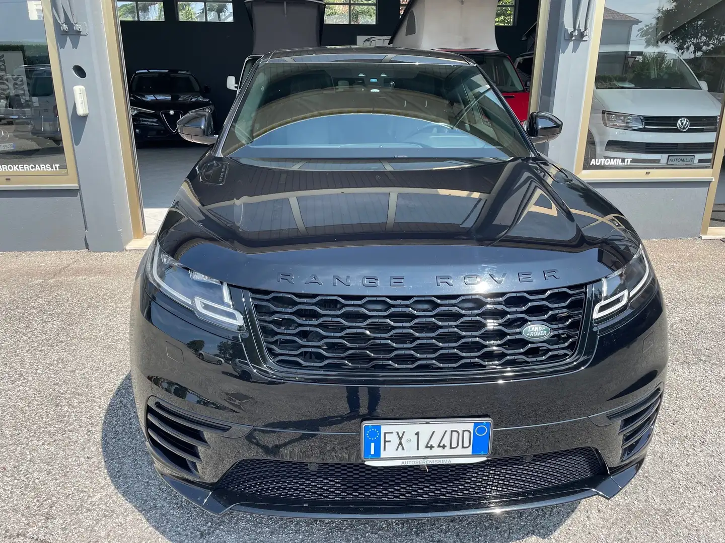 Land Rover Range Rover Velar Range Rover Velar 2.0d i4 R-Dynamic 240cv MY 2019 Noir - 2