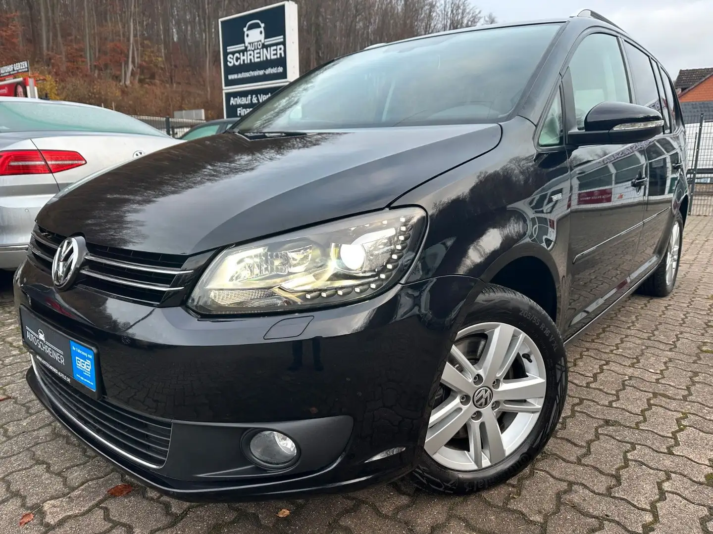 Volkswagen Touran Match 7 SITZE DSG AHK PDC TEMPOMAT SHZ Negro - 1