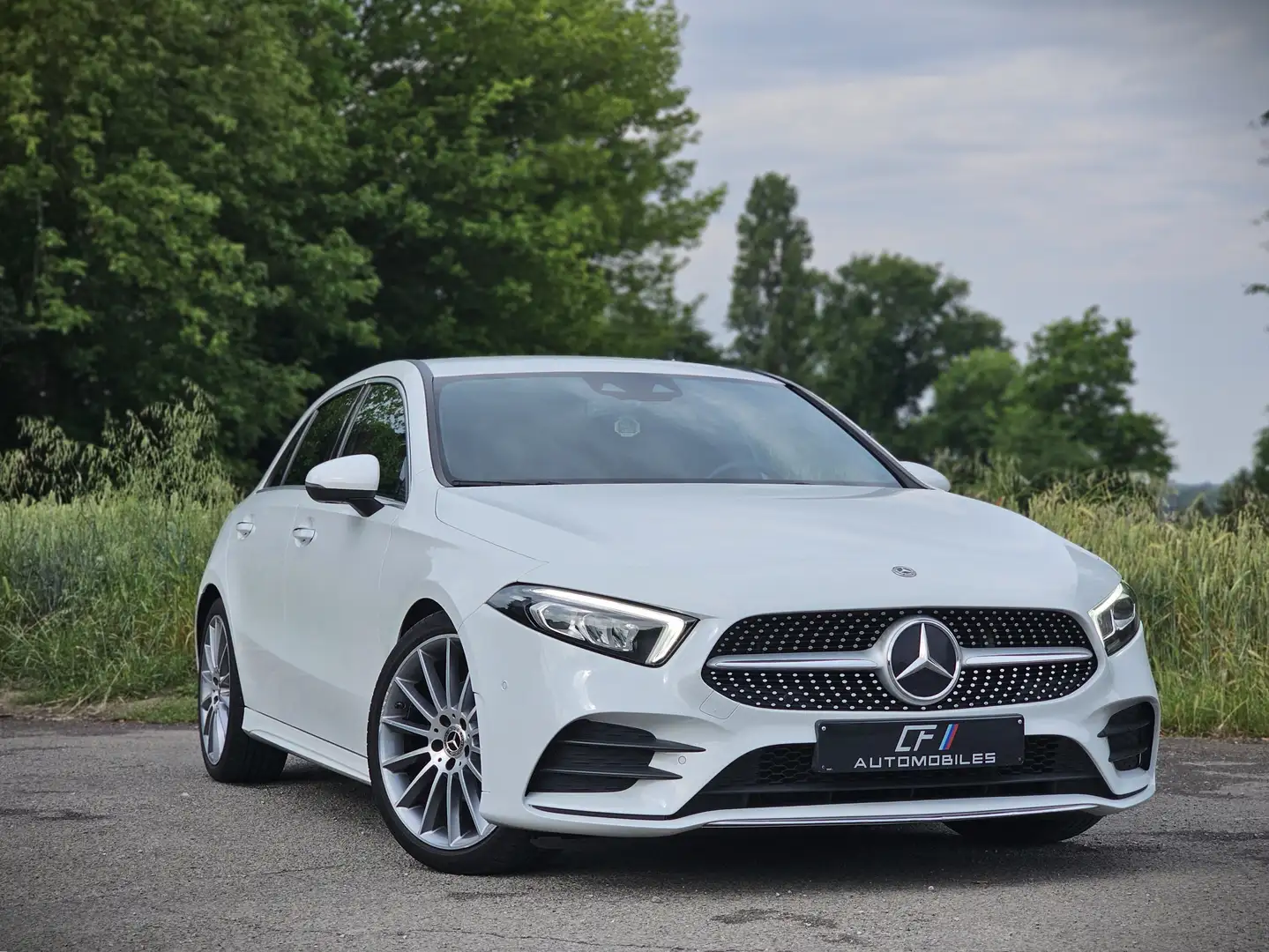 Mercedes-Benz A 200 Sport AMG Line Blanc - 2