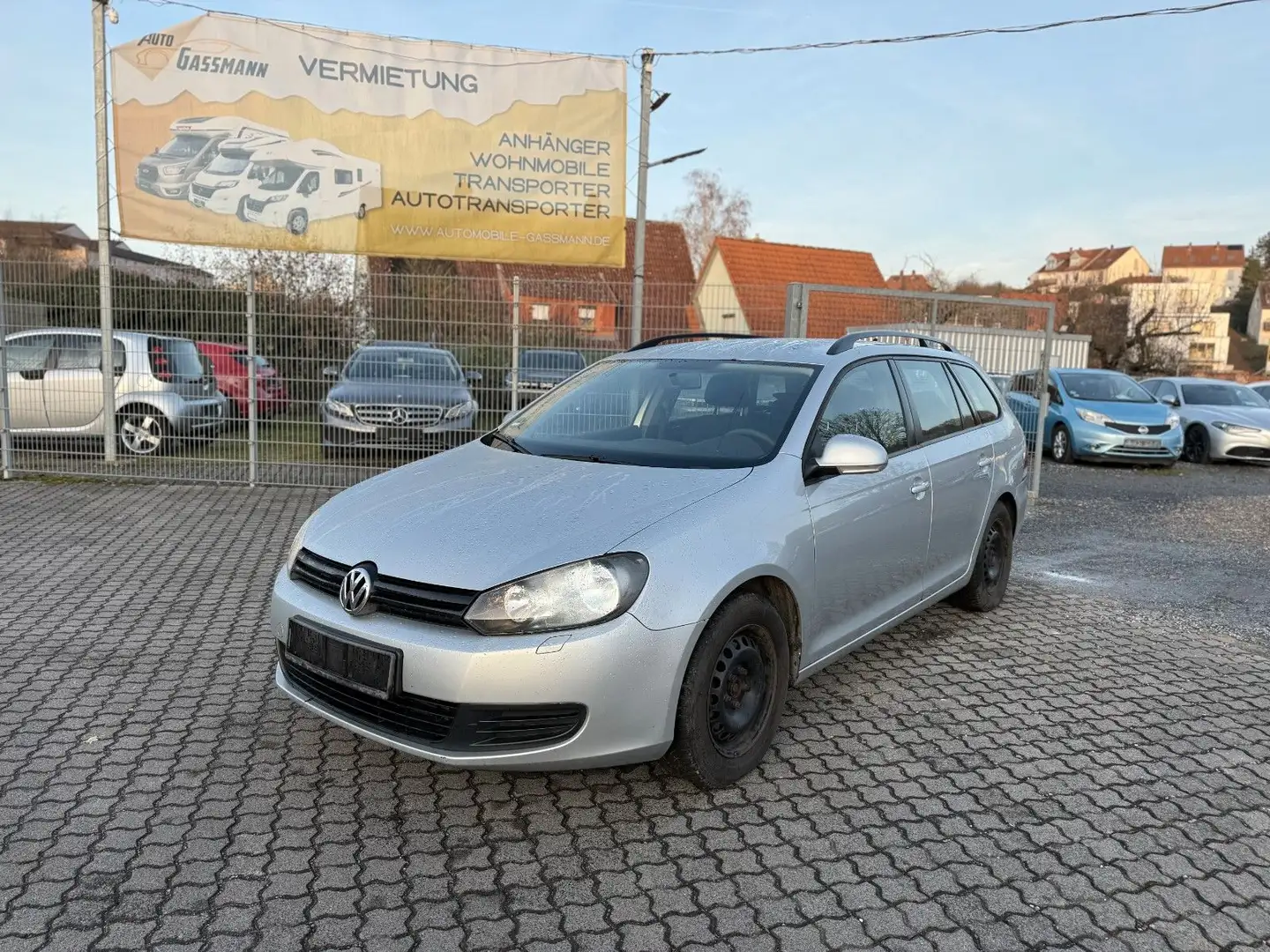 Volkswagen Golf VI 1.6 TDI Navi Klimaauto. SHZ Tüv 08.2026 Silber - 1