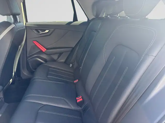 Audi Q2 view 14