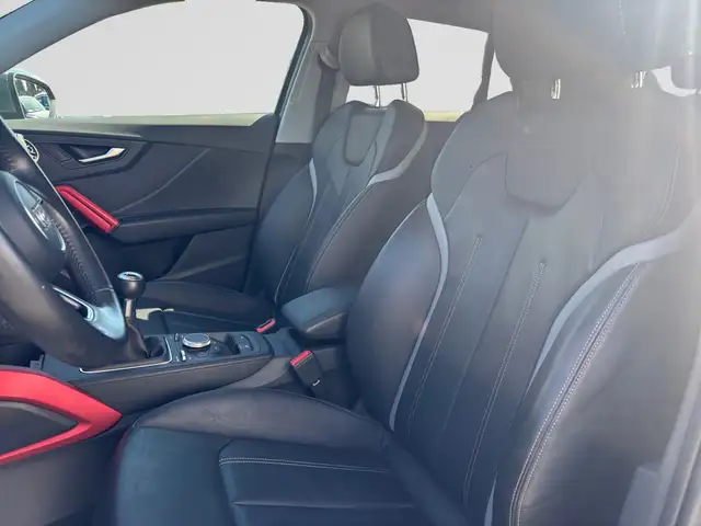 Audi Q2 view 9