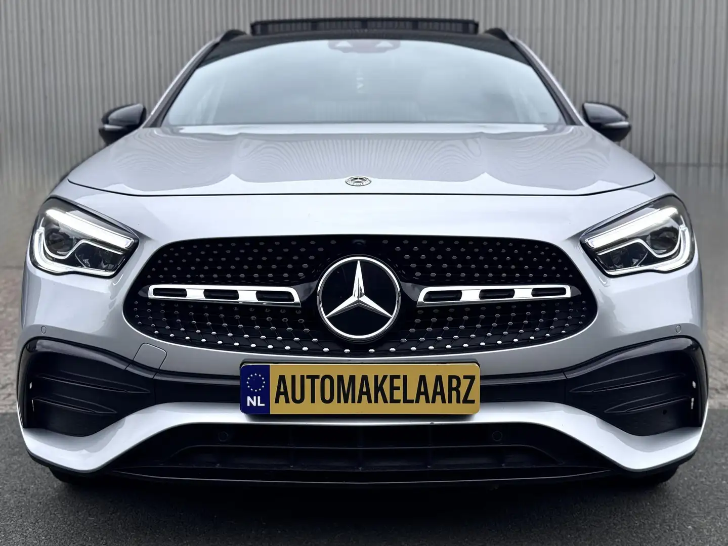 Mercedes-Benz GLA 220 d AMG PANO SFEER | ZO GOED ALS NIEUW ! Grau - 2