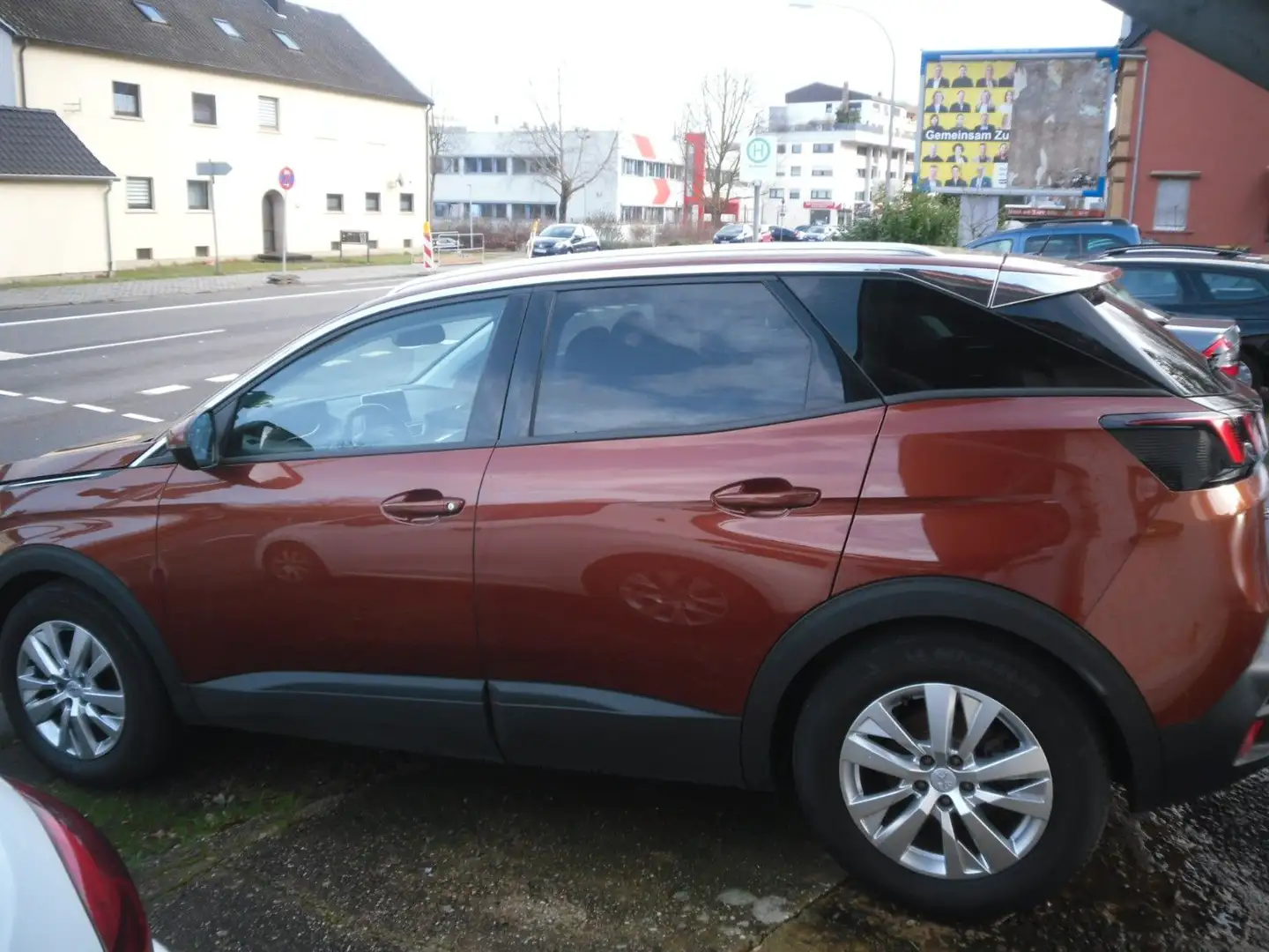 Peugeot 3008 Active 82000KM 131PS AHK Top Zustand Rouge - 2