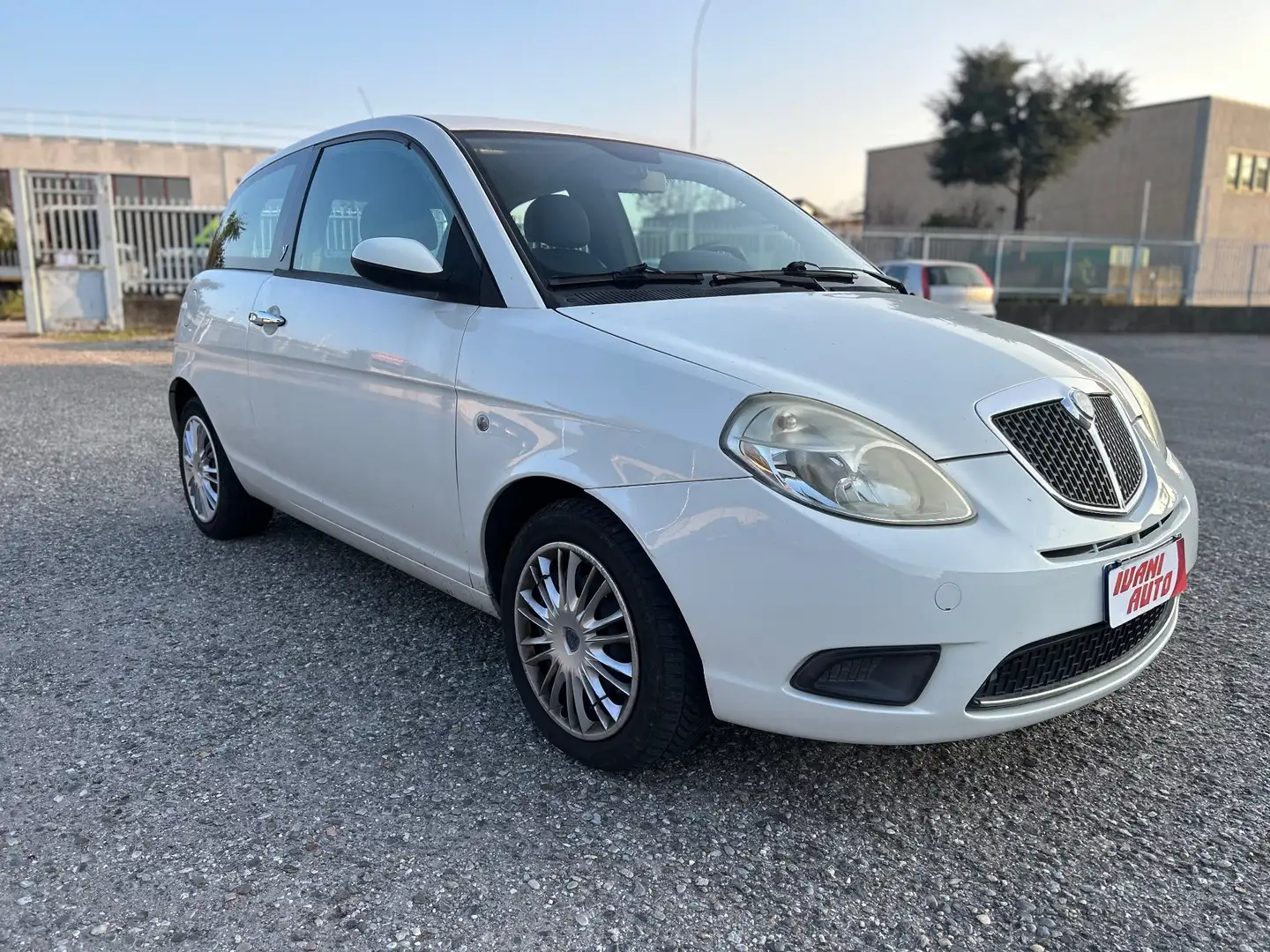 Lancia Ypsilon Ypsilon 1.2 Argento Blanc - 2
