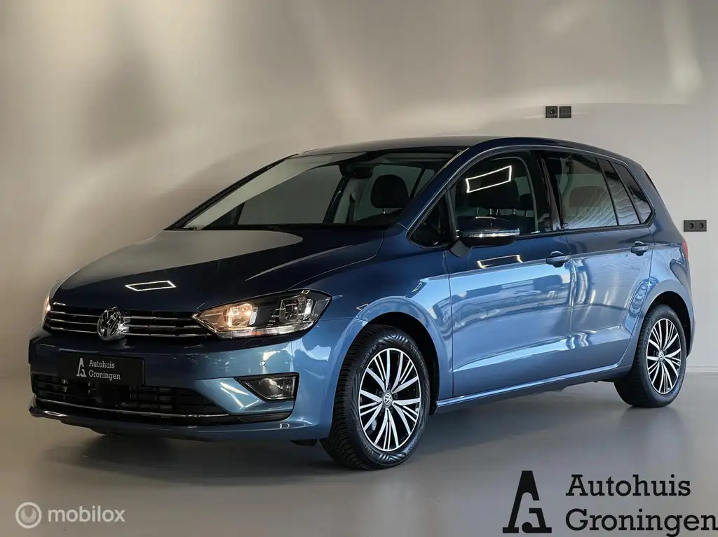 Volkswagen Golf Sportsvan 2016 из Европы — купить под ключ