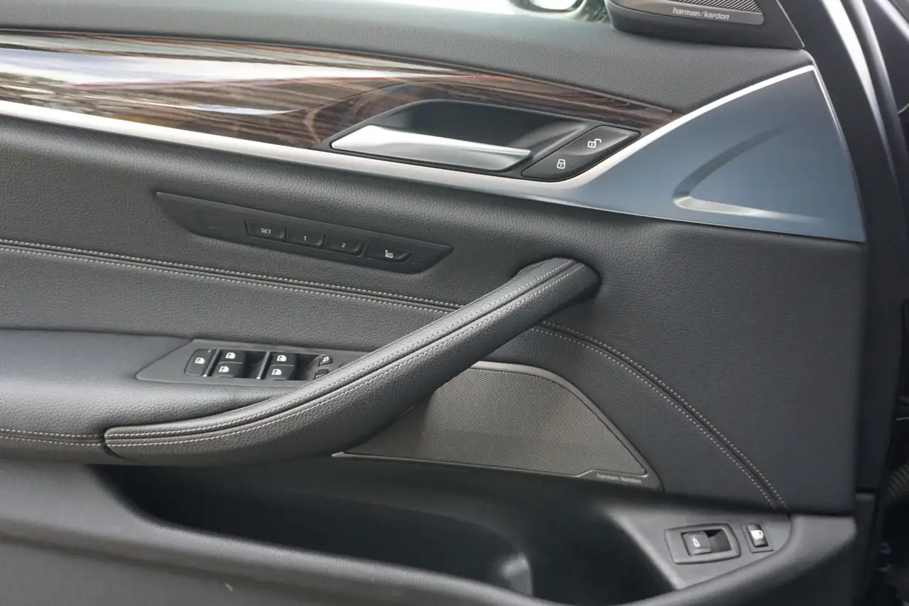BMW 530 5-serie Touring 530e High Executive M pakket P, миниатюра 21
