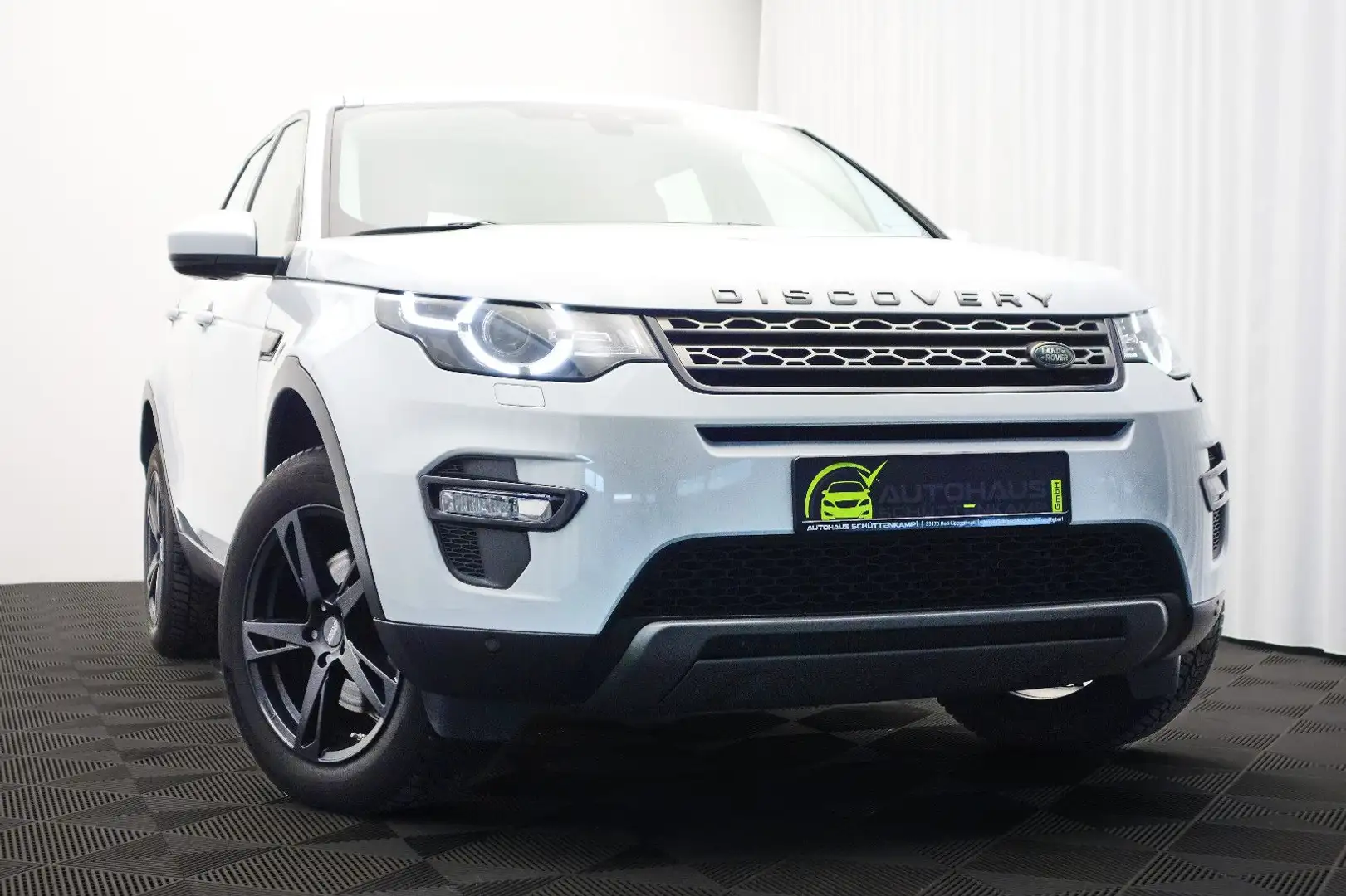 Land Rover Discovery Sport SE AWD RFKMRA+E-SITZE+P-DACH+XEN Weiß - 1