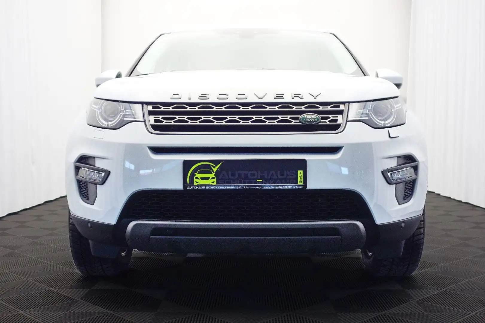 Land Rover Discovery Sport SE AWD RFKMRA+E-SITZE+P-DACH+XEN Weiß - 2