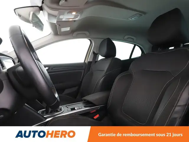 Renault Megane view 10