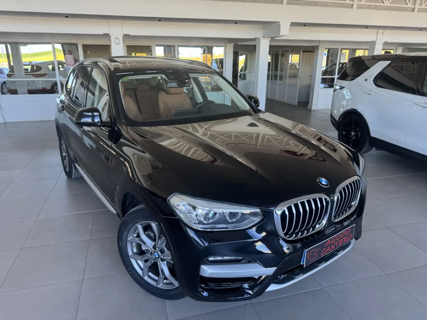 BMW X3 xDrive 20dA xLine M Sport Schwarz - 2
