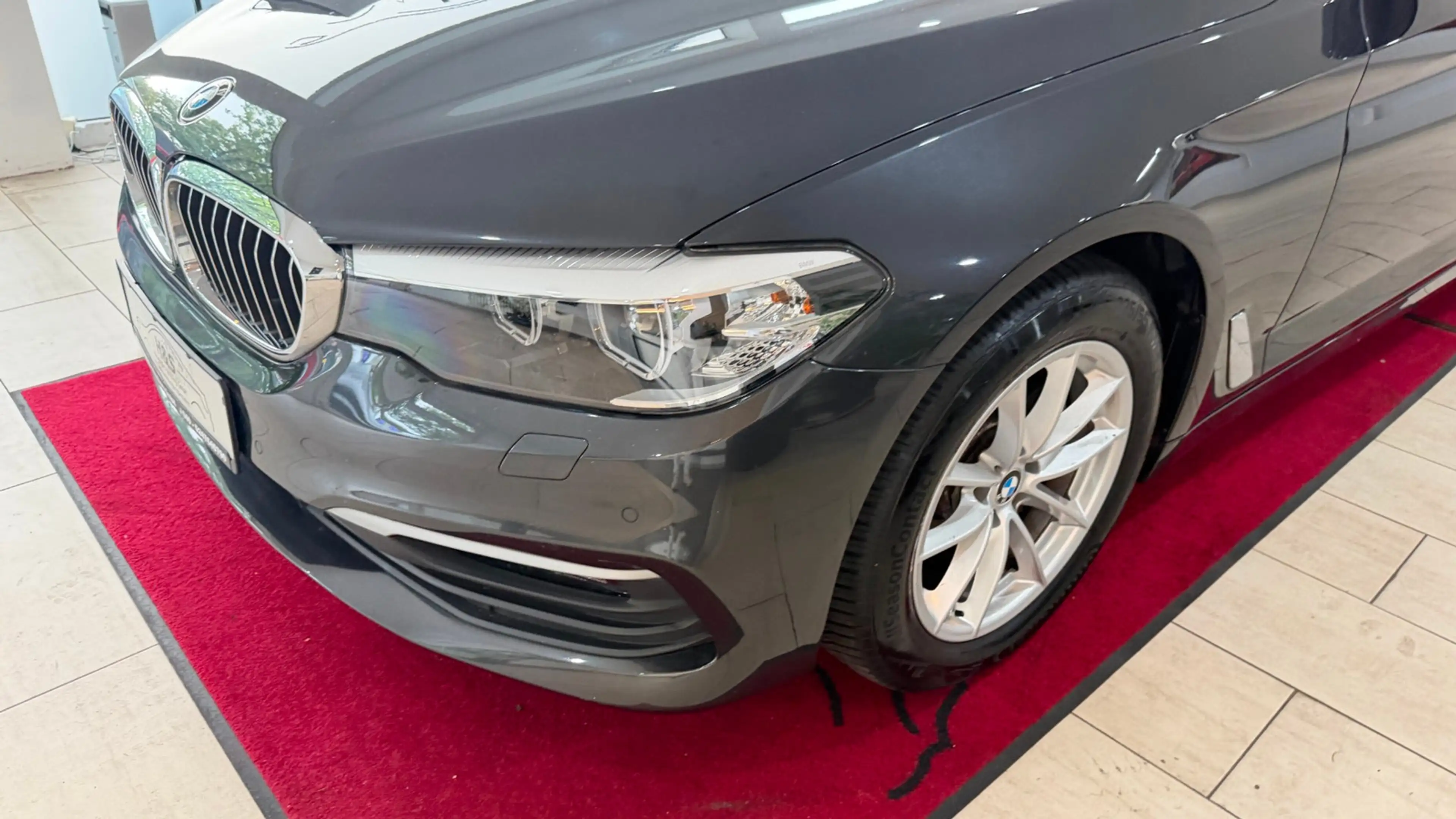 BMW 520 i NAVI*SCHECKHEFT*AHK — photo 9