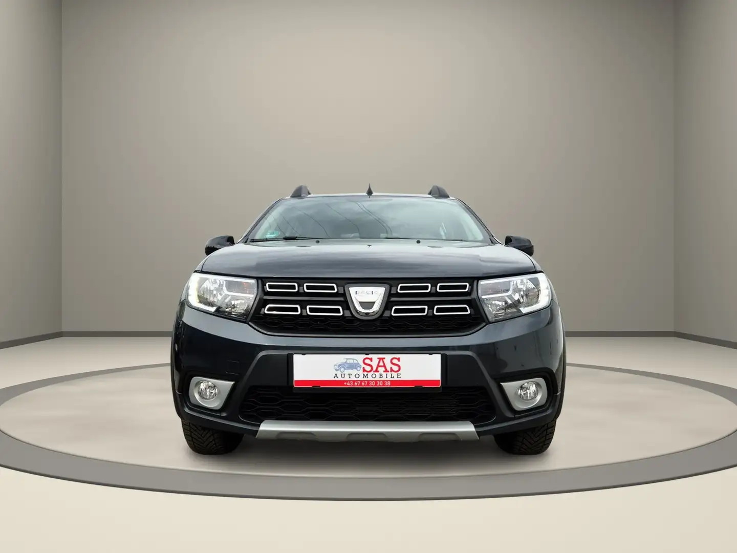 Dacia Sandero Stepway Celebration Grau - 2