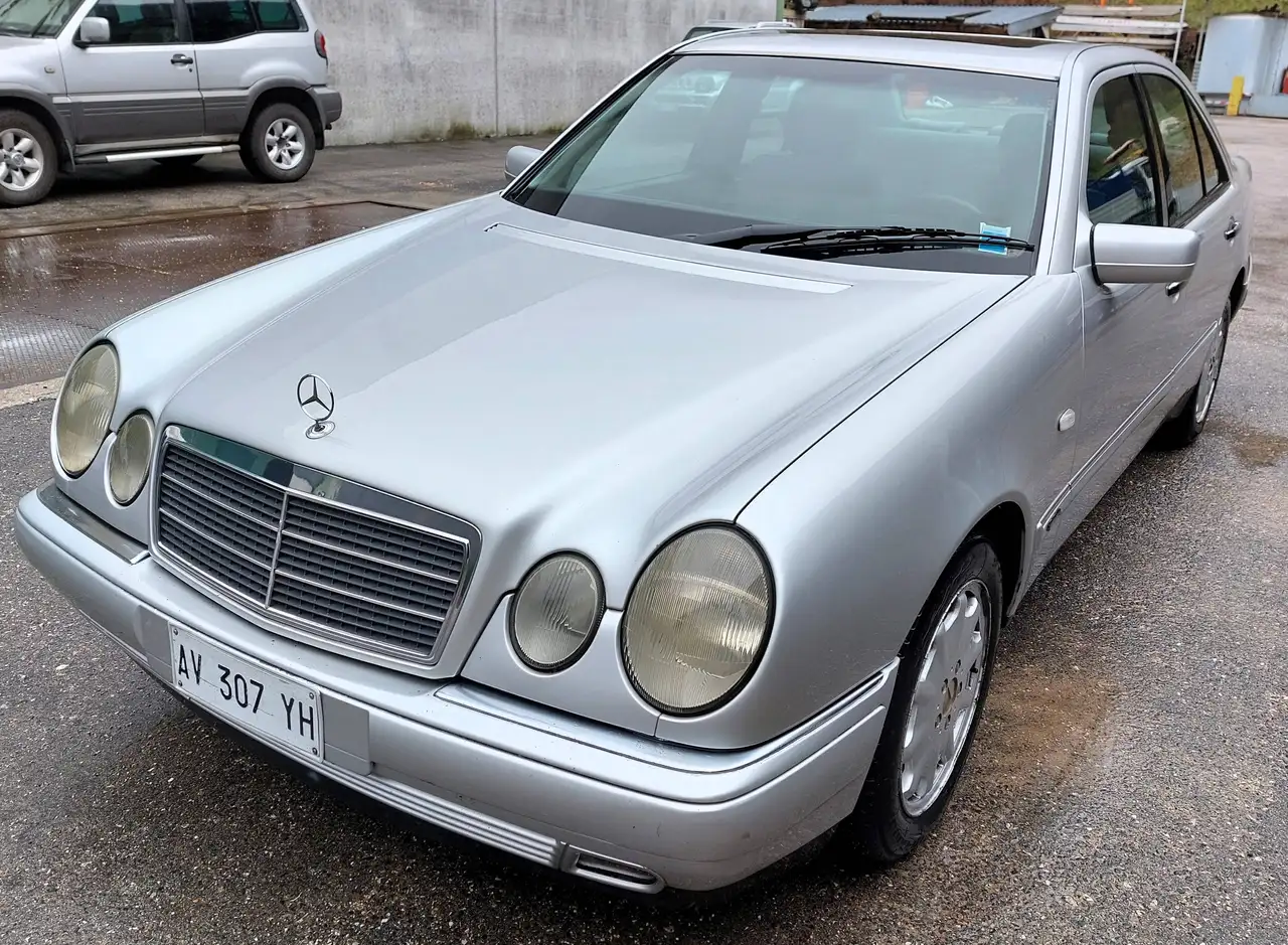 Mercedes-Benz E 300 td 4matic, foto 2