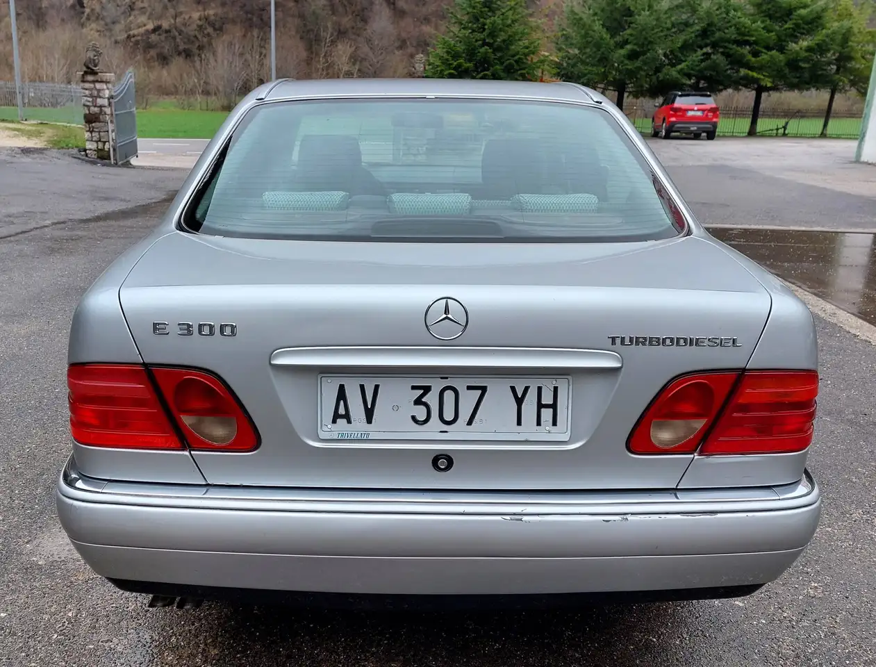 Mercedes-Benz E 300 td 4matic, foto 4