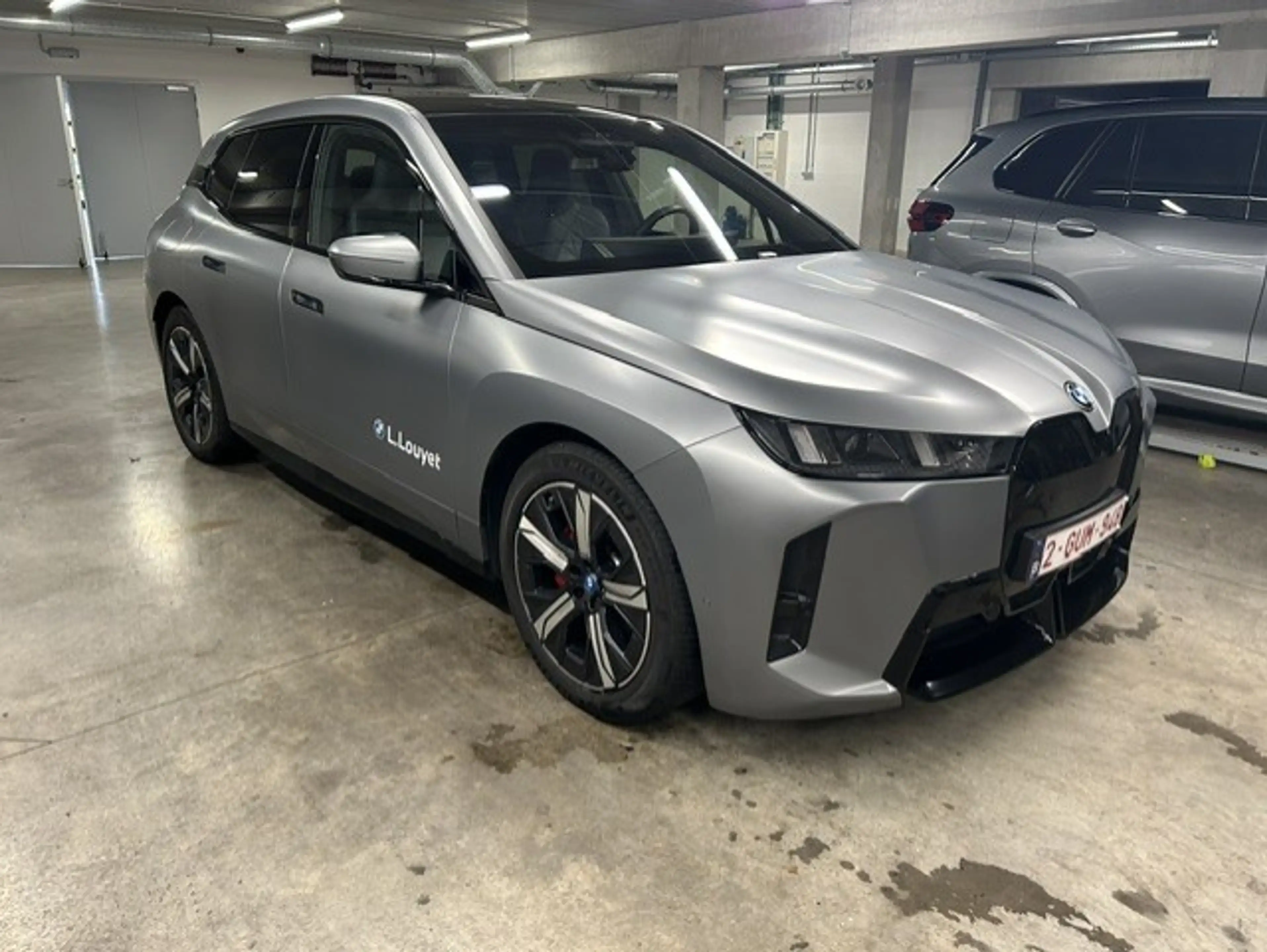 BMW iX iX 100.6 kWh xDrive45 — photo 2