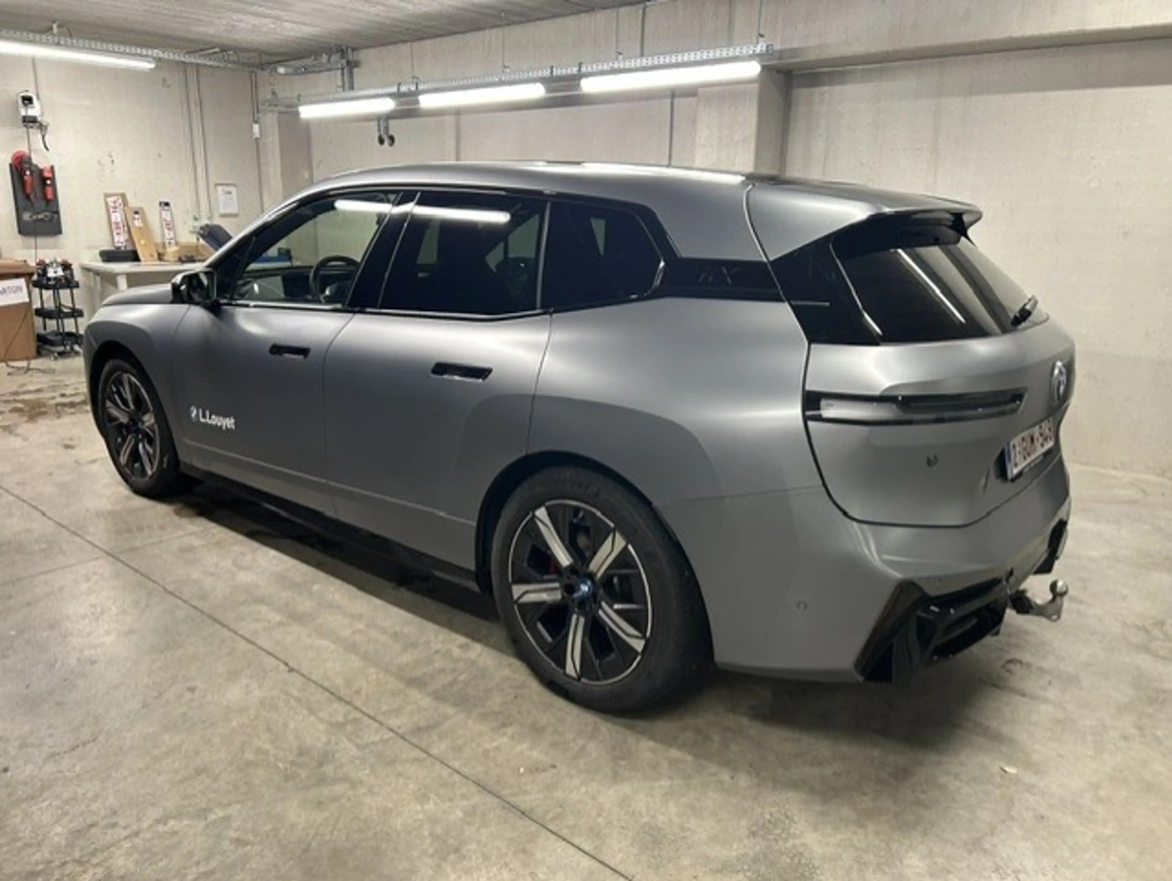 BMW iX iX 100.6 kWh xDrive45 — photo 3