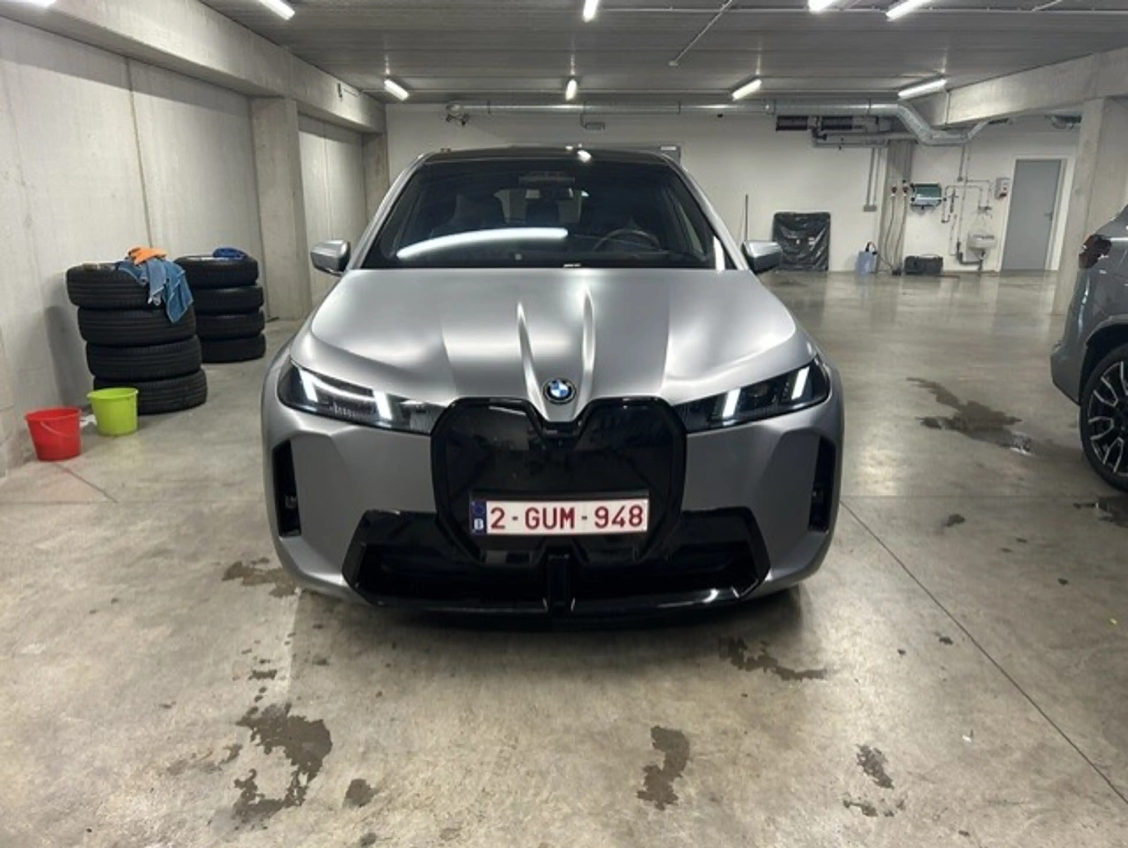 BMW iX iX 100.6 kWh xDrive45